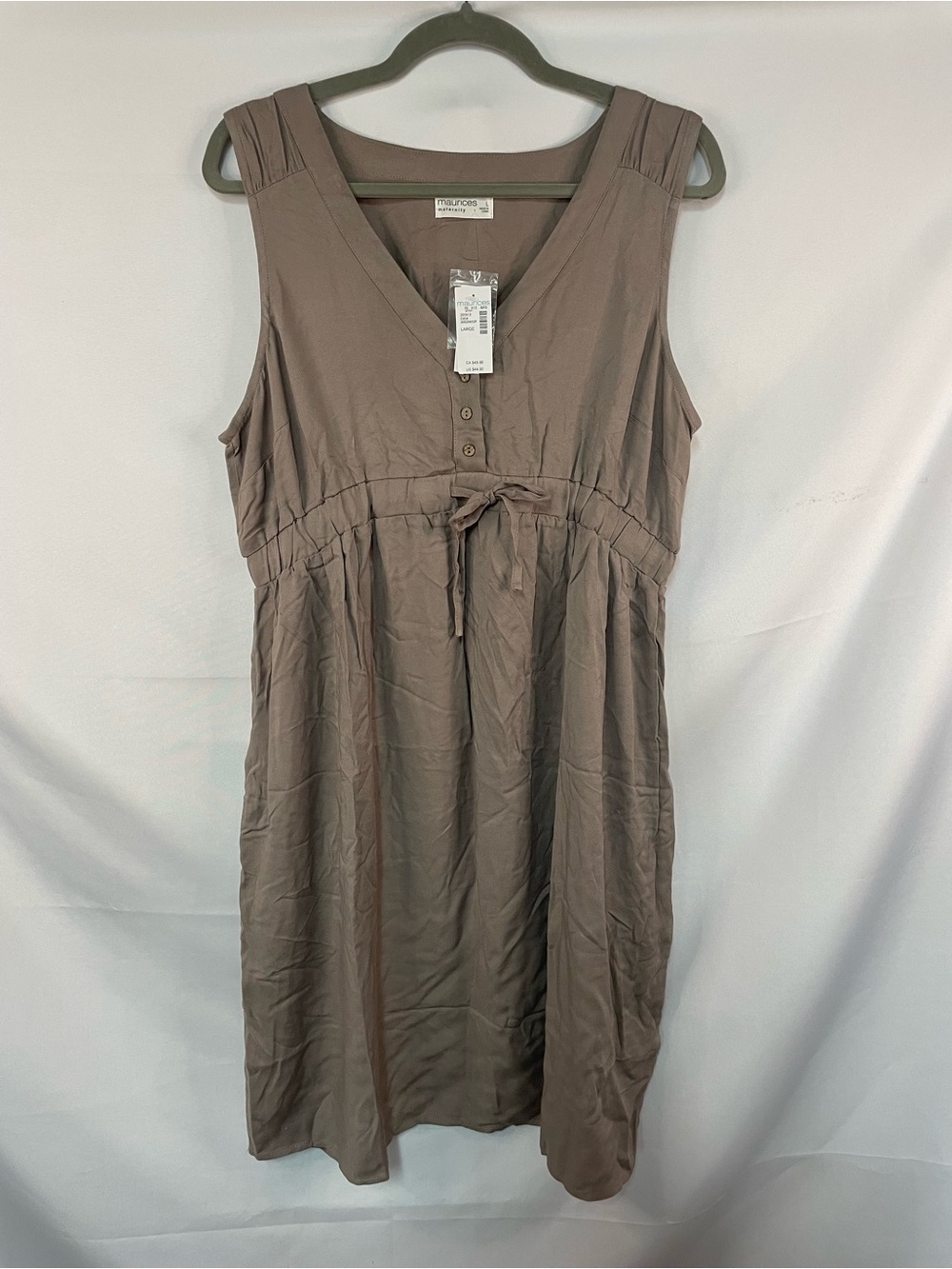 New with tags maternity dress in a pretty taupe/brown color,very soft. Tie waist